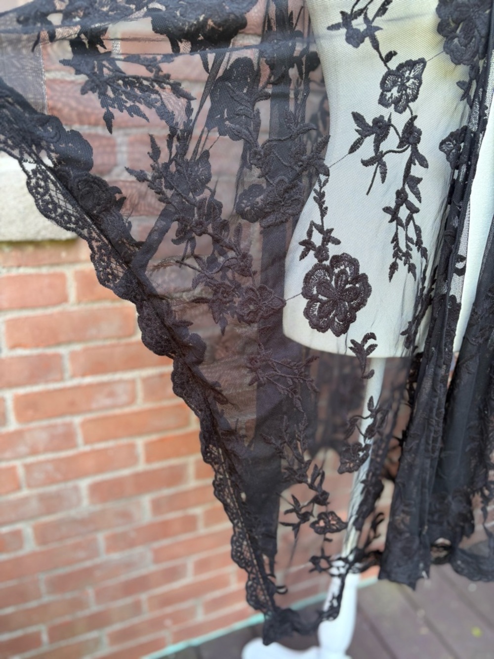 Torrid Kimono Womens Plus Sz 00 Black Floral Sheer Crochet Lace Open Front Boho - Picture 6 of 10